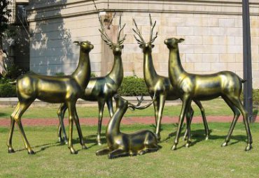 公园玻璃钢仿铜鹿雕塑