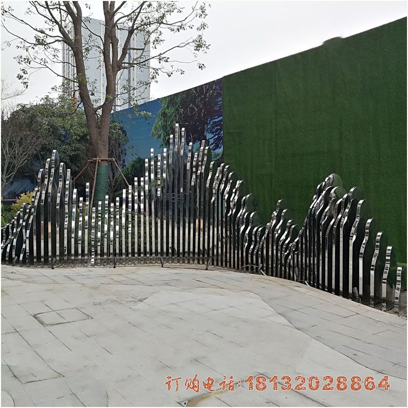 不锈钢镜面假山雕塑