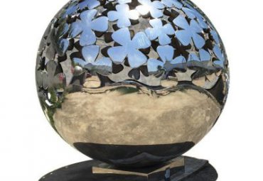 不锈钢镜面镂空球雕塑