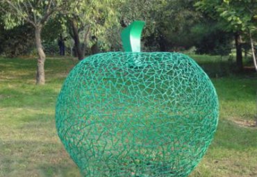 公园不锈钢镂空苹果雕塑