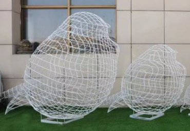 不锈钢镂空编织鸟雕塑