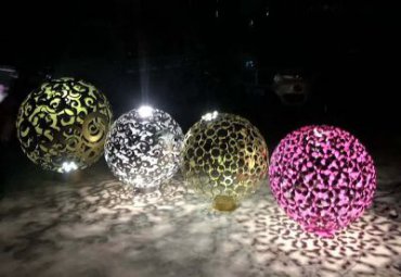 公园不锈钢灯光效果镂空球雕塑