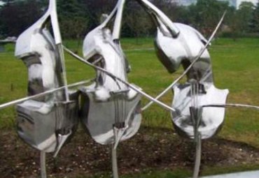 公园不锈钢镜面抽象大提琴雕塑