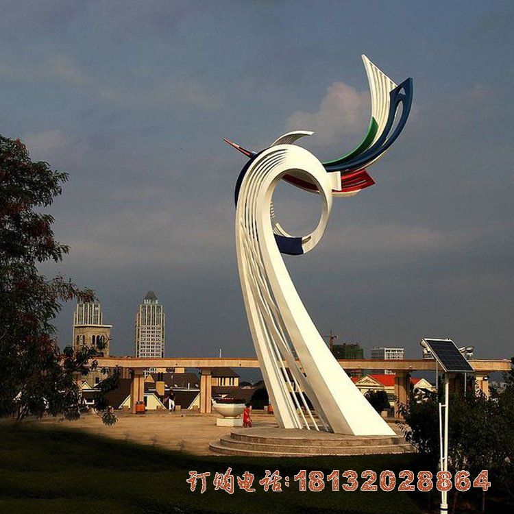 广场不锈钢抽象飞翔的仙鹤雕塑