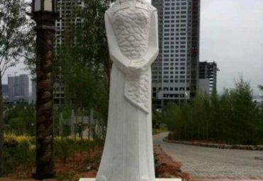 汉白玉兽首人身十二生肖石雕