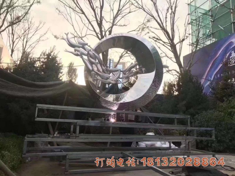小区不锈钢鲤鱼跃龙门圆环雕塑