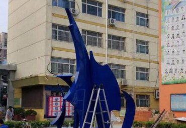 校园不锈钢抽象扬帆雕塑