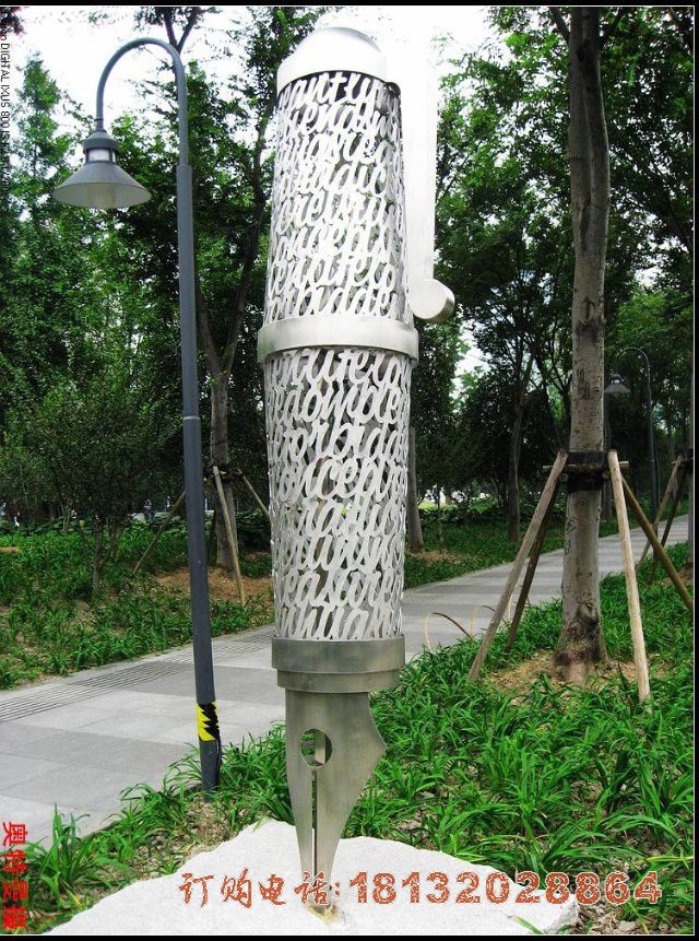 不锈钢抽象钢笔，公园景观雕塑