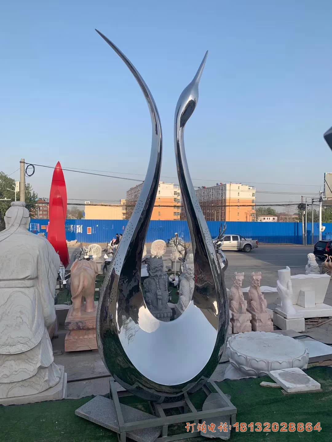 不锈钢镜面天鹅雕塑