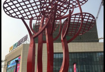 广西某小区不锈钢抽象树雕塑案例