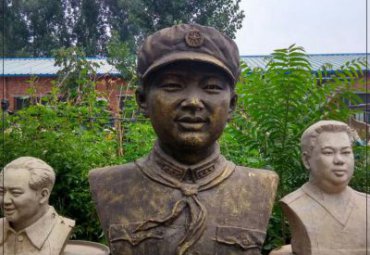 山东某校园雷锋头像铜雕项目