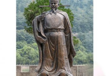 河北某景区古代名人赵匡胤铜雕案例