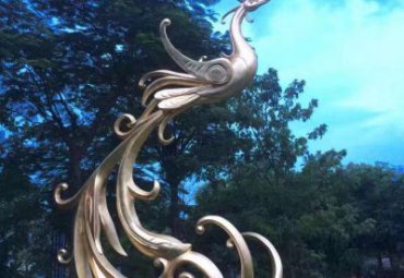 山东某公园不锈钢抽象凤凰雕塑案例