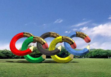 福建某公园不锈钢大型五环雕塑案例