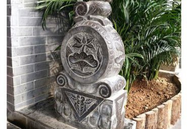 湖北某私人庭院门口仿古貔貅门墩案例