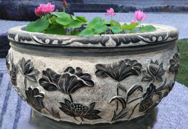 福建某别墅庭院石雕鱼缸雕塑工程