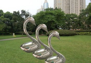 陕西某公园不锈钢镜面抽象天鹅雕塑项目