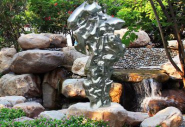河南某园林不锈钢景观太湖石雕塑项目